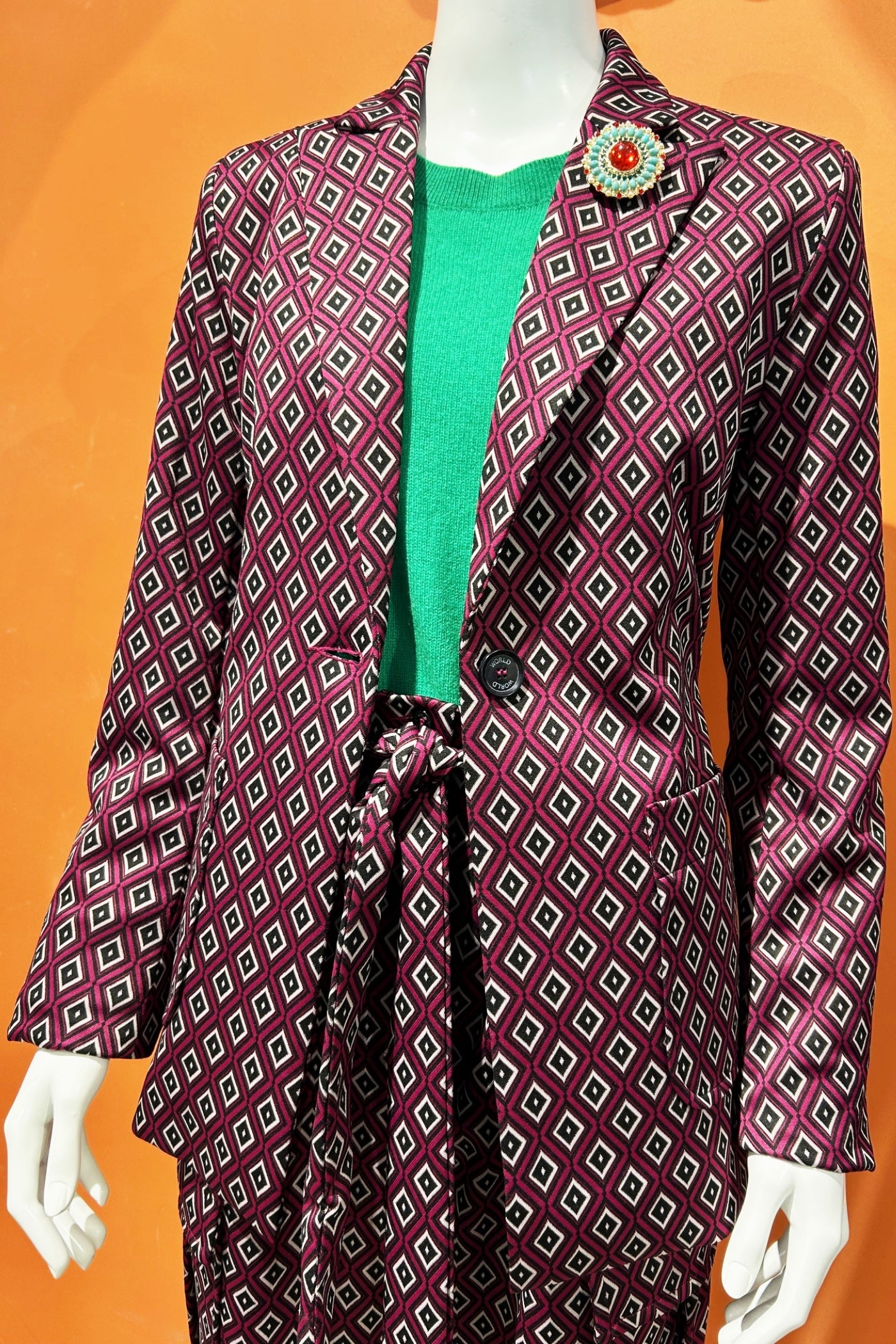 WORLD 4692K Mine Cut Blazer Cerise Diamond