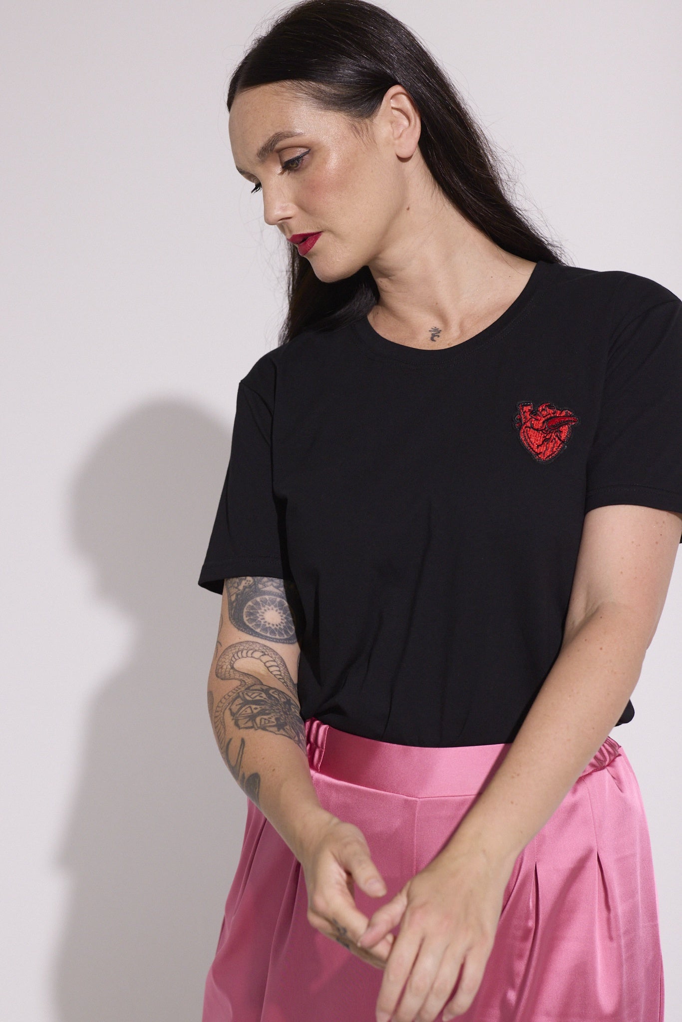 WORLD 5065 Love T-Shirt Black w/ Small Embroidered Heart (UNISEX)