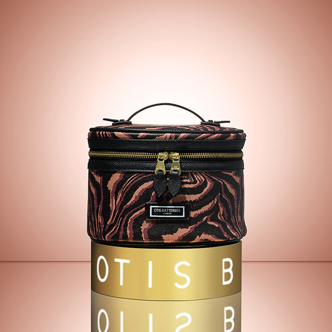 Otis Batterbee - Total Vanity Case Sand Tiger