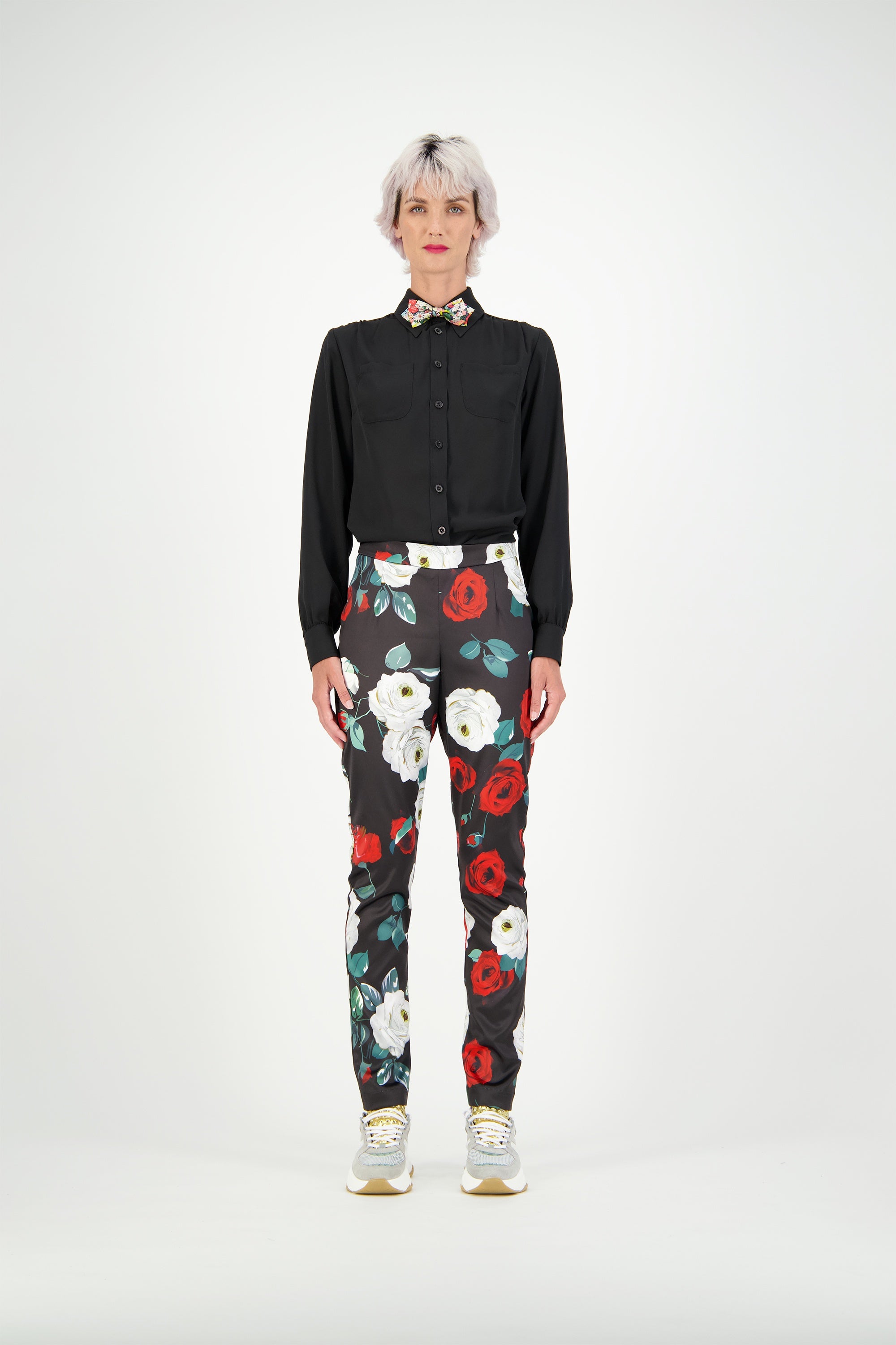 WORLD 4686 Coretta Slim Pant Black Roses