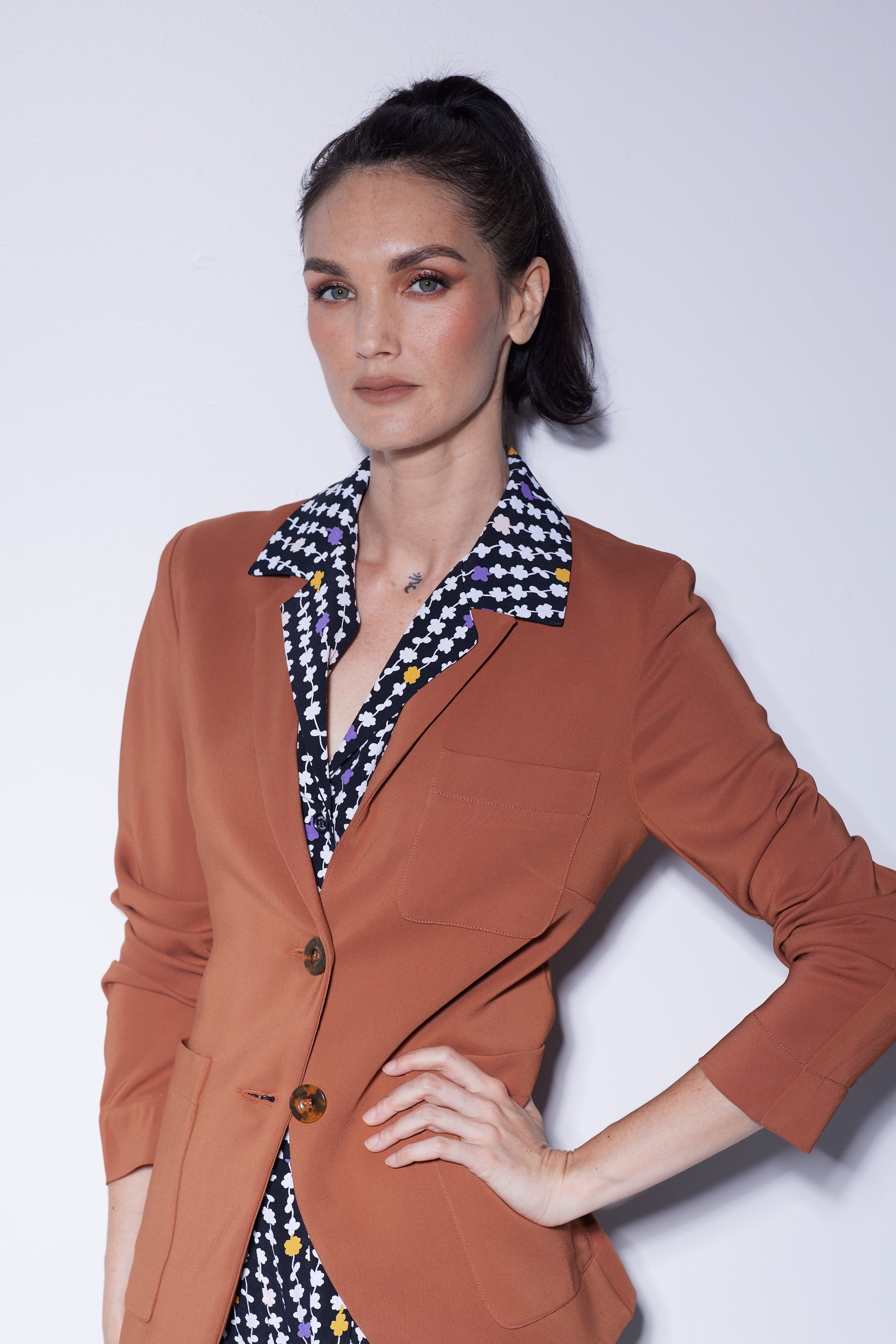 WORLD 5057 Deidre Blazer